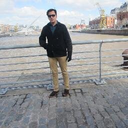 Estudiante de comunicación social, cinéfilo, amante de la musica y el teatro! 100% Guaro!