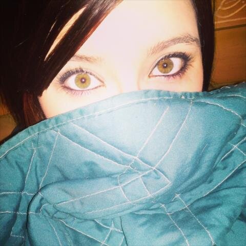 lianne_clayton's profile picture. Give a man a free hand and he'll run it all over you.