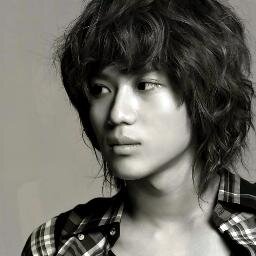 Hello :)) follow and get a followback :) I'm #Shawol #Taemin #Kissme #Lukie