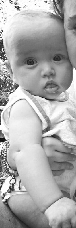 Edo è il mio papino bello e tein il mio flatello mattole❤ { 260813 } Summer mia piccolina❤ || volevo solo dirti che sei perfetta,sei mia,ti amo -l