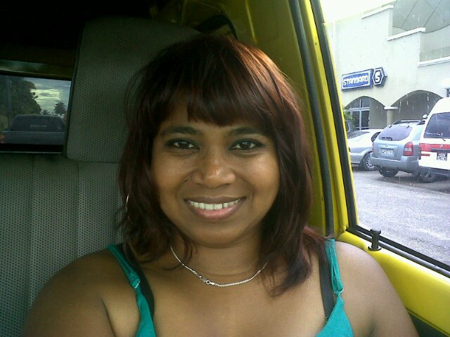 Believe in Jesus Christ. Would like to get Marred one day. There must b a good guy out there :) am a very quit loving , caring person who loves the lord.