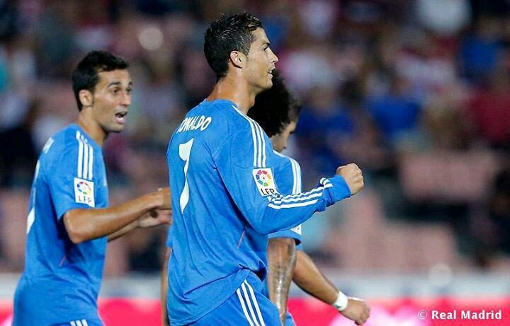 Moderator Cristiano Ronaldo FanClub in VietNam...