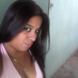 NαO soou Peerfeeitα, neiim doonα dα veerdαdee.Maaiis, soouu doonα dee miim, doonα dass miinhαs voontααdees. 3:) Um amor:Sorriso Maroto *sz* Fco Guerra Fria meu