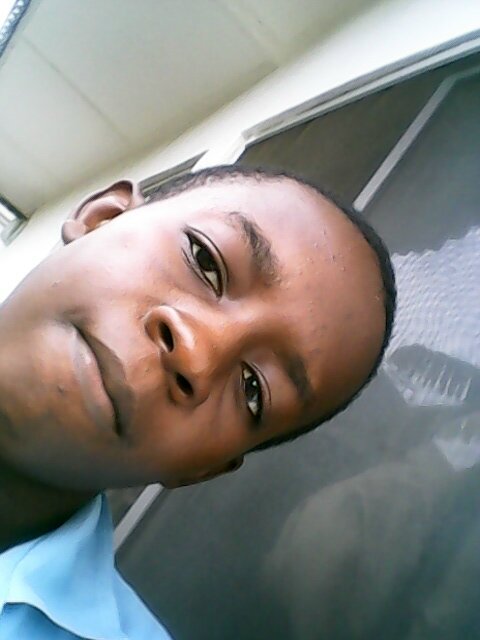 A Nigeria rated singer RnB.... King of RnB.... 08107875503
