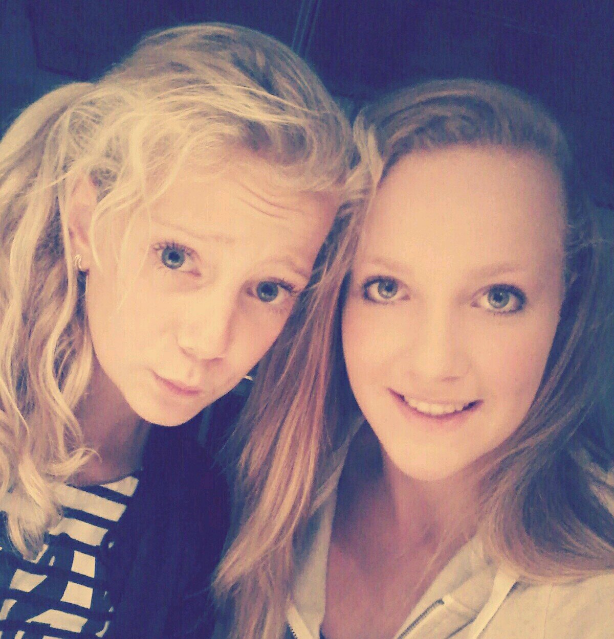4V2 - love ma friends - rozee - judoo - keep your head up ♡                                                               instagram: xbentemuller