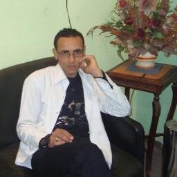 ‏محامي