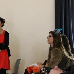 Estudiante de la NABA,vivía en LA,escribo para una revista! mi vida es rosa y llena de velocidad. I LOVE F1