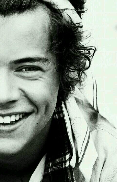 #Directioner No desde siempre pero si para siempre ¿mi debilidad? Harold Edward Styles Cox -los idiotas de las escaleras-
