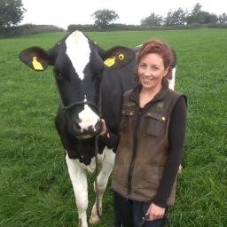 Daisy_moos's profile picture. Farmer/shepherdess, Bovine beautician, Passionate - creative cook/baker and enthusiastic hockey captin