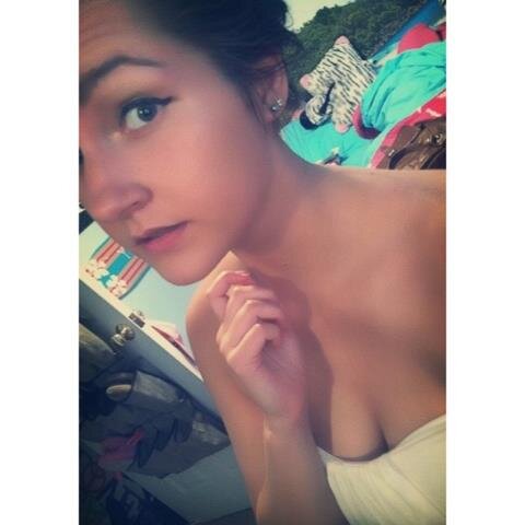 it's not the goodbye that hurts, it's the flashbacks that follow.