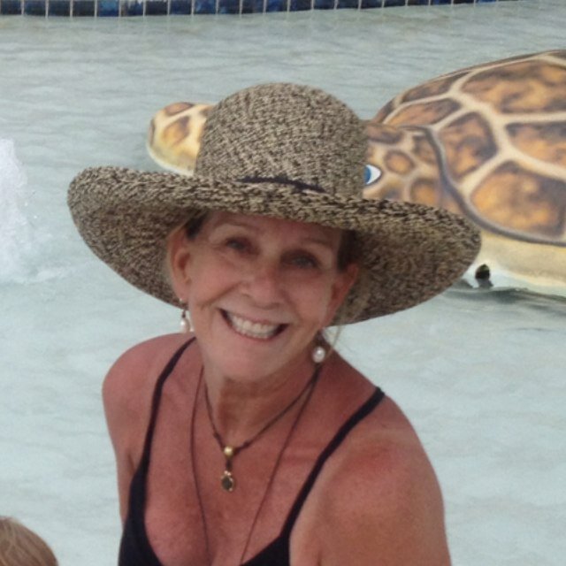 Libby365's profile picture. 