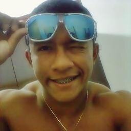 Decidi ser uma pessoa feliz, ser forte e enfrentar tudo que a vida tem pra mim, e levarei Deus como meu melhor amigo sempre. É assim que eu escolhi ser.
