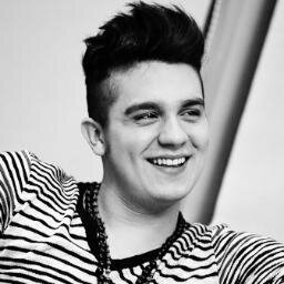 Troco a eternidade por você. O paraíso é estar ao seu lado... @luansantana