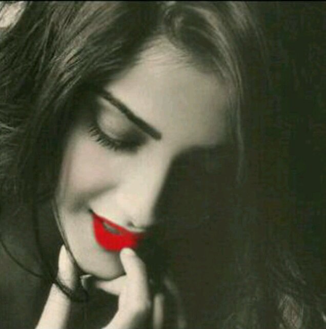 ‏أرى غيرك كثيرا ولكن قلبي اهلكني بك♡.