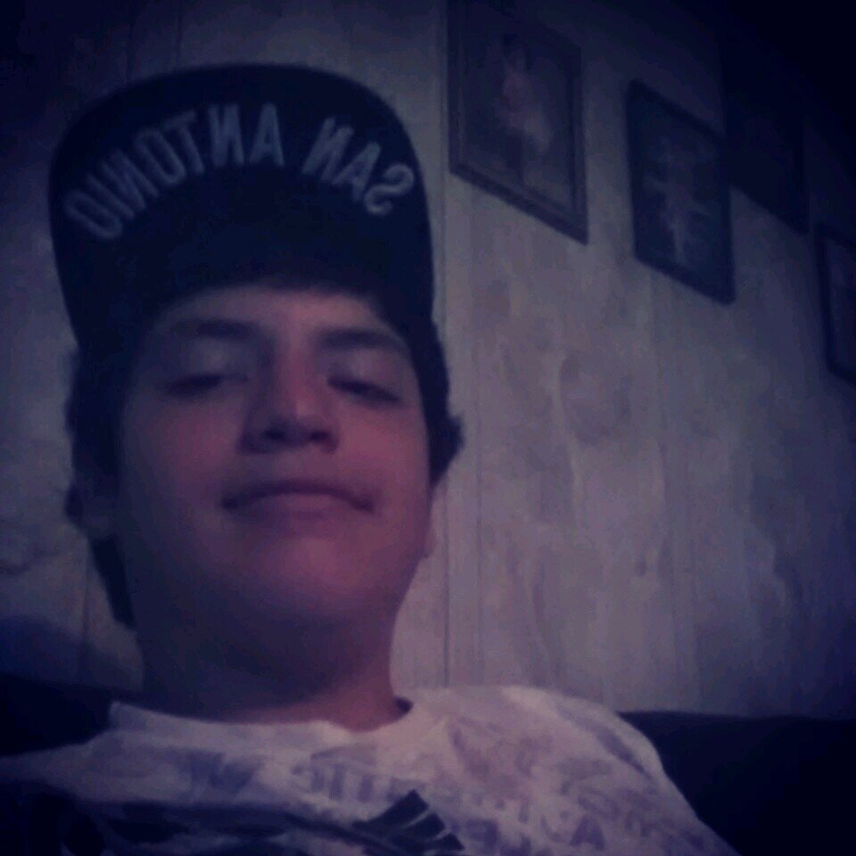 Armando75106724's profile picture. 