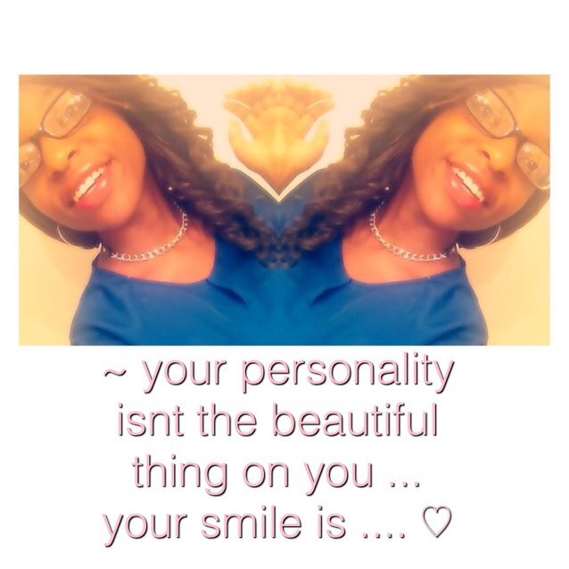 Hey my name is KayLah , Love to sing&dance ;) , Byeeeeee ¡!!!