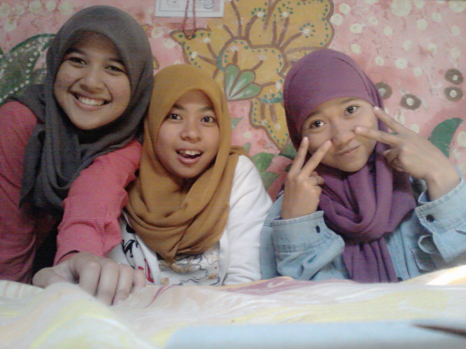 Fitriyanii_GYSC's profile picture. Tanggerang, 25-mei-96|My beloved @WirA_BieBoyz|@GY_SC|@COSTPLAY5|@2014|XII Science 5 SMANDA|follow me (!) follback (?) just mention:)