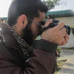طالب صحافة وإعلام