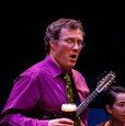 Instructional technologist, mandolin enthousiast, chess connoisseur, and violin noise-maker.