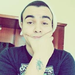 Gibi // Bernardo // 16 Anos // Professor & Gamer \o/