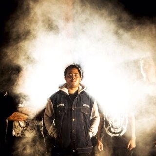 gunkadhiDR's profile picture. 6string @GMS_bali | vox @dieromantic_