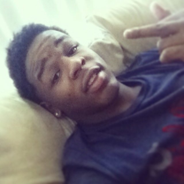 * B A S K E T B A L L ✈ * These Hoes For Everyone ' & Follow Me & I'll Follow You Back ' Follow My Dream To The ROAD Of Rich Shit $$$$ :) C A T C H U P ! ! ! !