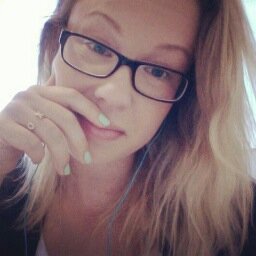 CHI--LA. Hip hop head. Dancer. Music fanatic. Social media wiz. Go-getter. PASSIONATE. Network with me!