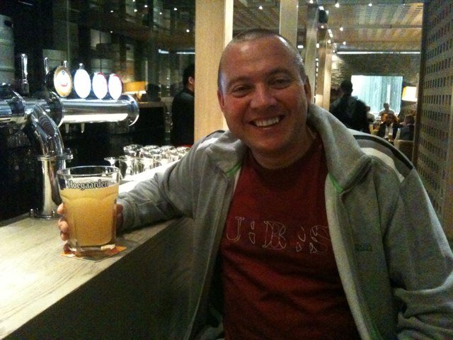 Happily married, Dad & Evertonian. I also like Dads Army.