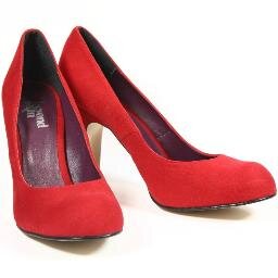 A fabulous new online boutique for all of you passionately seeking gorgeous shoes in generous sizes. Come on in!