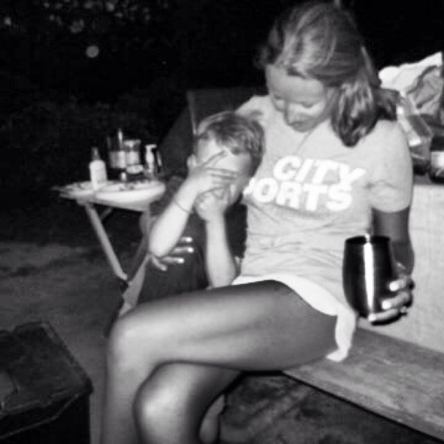 MellyCrawford's profile picture. live in the moment