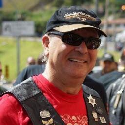 Engenheiro, casado, brasileiro patriota, armamentista(CAC),  também alemão, conservador de DIREITA. BRASIL ACIMA DE TUDO !!!