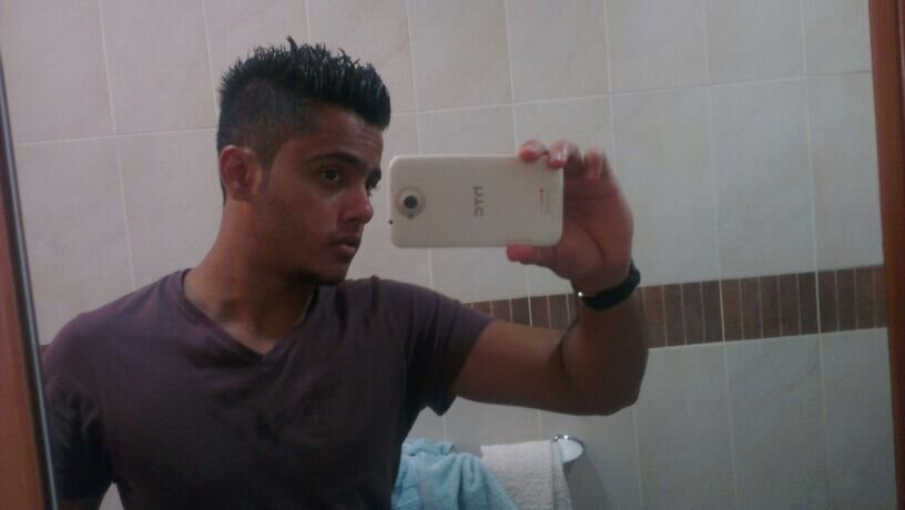 manjialam's profile picture. 