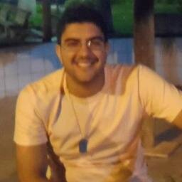 Mineiro, Escorpiano, Cruzeirense, Legionário, Universitário, Demoley, Rei no Playstation e na Sinuca, e um super Twitteiro Ambulante :)