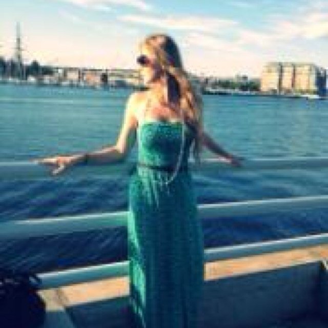 AnniPrada's profile picture. 