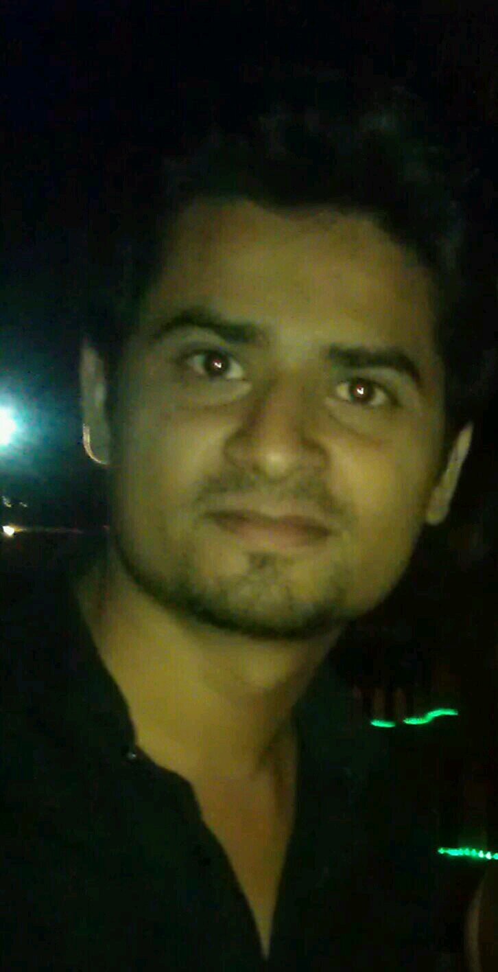 yashdubey05's profile picture. 