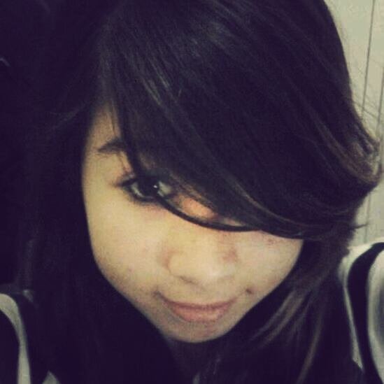 Brazil,São paulo
Amo pandas ,animes etc.Sou Directioner e Bvb -bience (eu que inventei u_u) , adoro falar ''Baka ~('-')~''  2 bjjs u.u