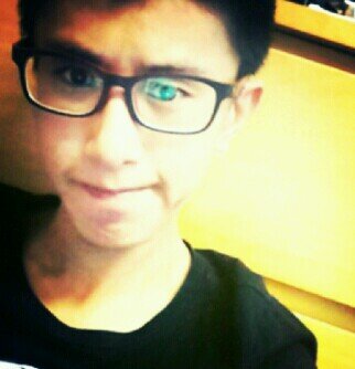 A typical teenager that believe in love and love to chills out with friends, cycling and play basketball. Live happy !