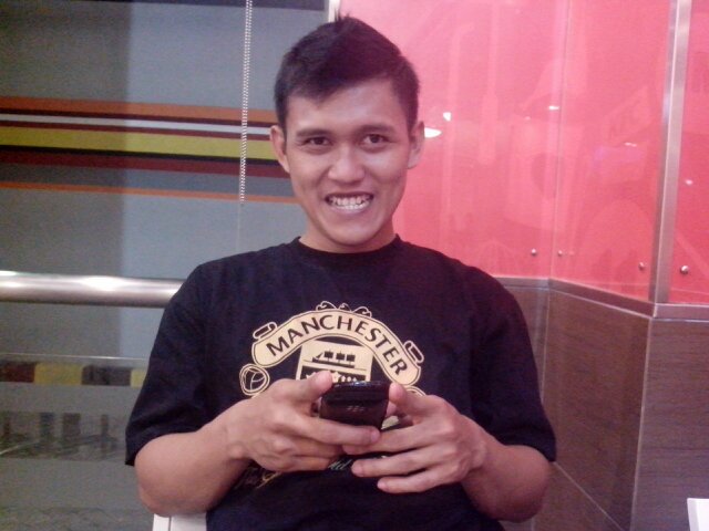 Ahmad soleh , lahir tgl 15 /08/1989 ϑΐ jabal ambia. Mekah almunawaroh