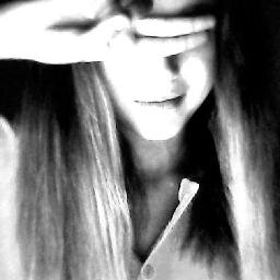 NastyaPuzanova's profile picture. Жизнь-боль((