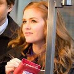 I'm the woman with green scarf. #ConfessionOfAShopaholic