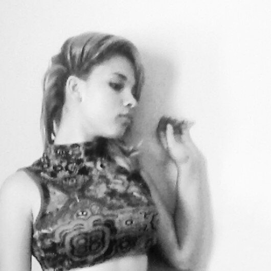 instagram: doraaferreira; whatsapp: 07491975837; Facebook: izza Souza