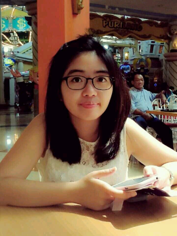 dellaps's profile picture. FKUI 2011 | try to live my life beautifuly with God speed :D