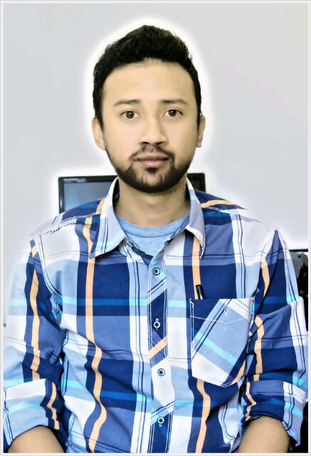 Part time graphic designer full time