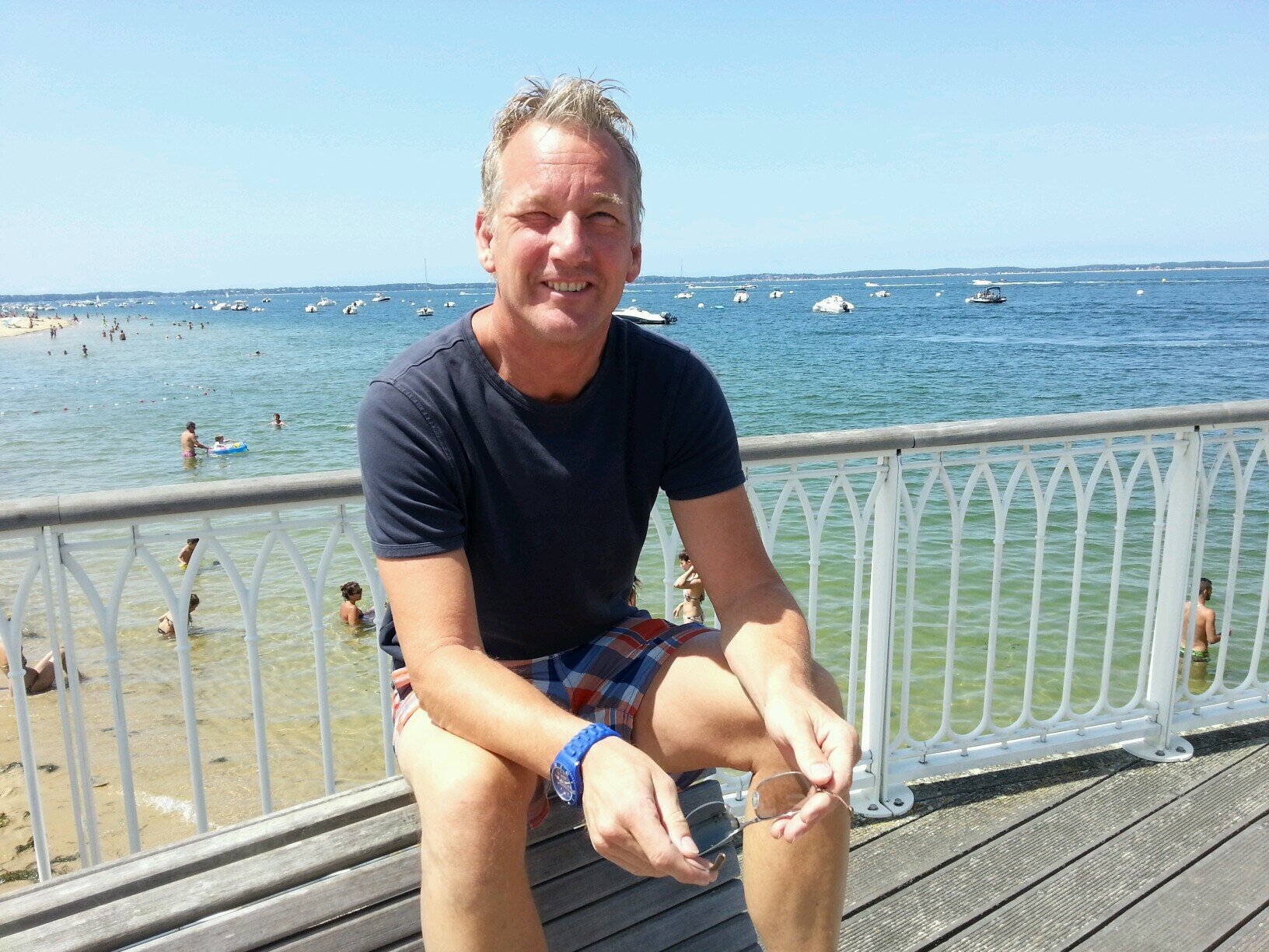 Tweet prive. trotse papa van Noud Ties en Sanne, Emmen, Nepal, Italie, Frankrijk, lekker eten, mtb'en, ondernemer. :-( geluk is niet vanzelf sprekend :-(