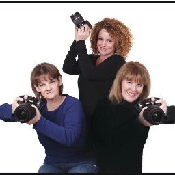 snappinsistas's profile picture. 3 wacky women love photography always seeking secret off-beaten-path unusual spots for photo ops around Missouri and Illinois