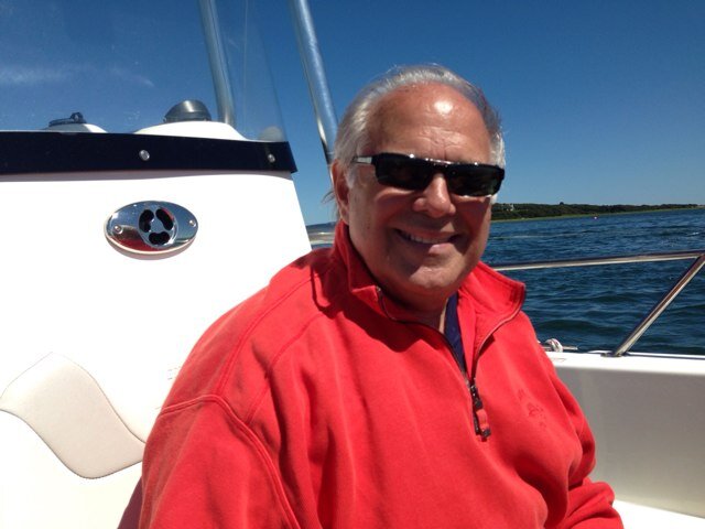 Entrepreneur in Panama. Interested in talking to other people about Panama.