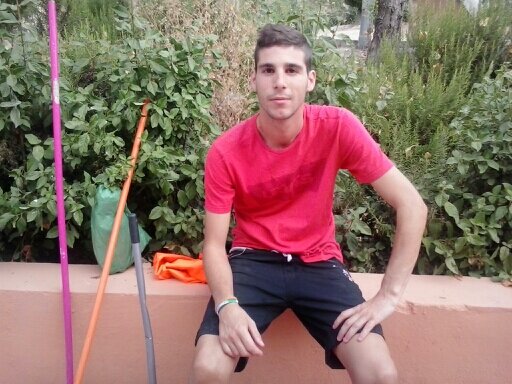 No es mas grande qien mas sitio ocupa, sino qien mas vacio deja cuando se va ;)..., ( Atletico sabiote ,fcbarcelona) Santisimo cristo de la Expiracion;)