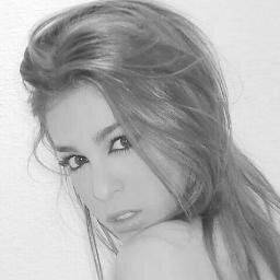 Siempre con la mas grande, porque la quiero de forma sobrehumana y es mi idola @OrianaGMarzoli