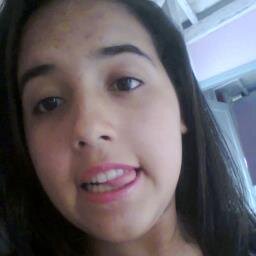 libriana 16 anos ser feliz e ter pessoas feliz ao meu lado.