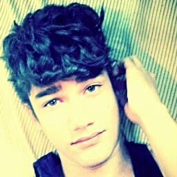 Musico, Compositor e Modelo /My Girl: https://t.co/FUCQNBnfVY